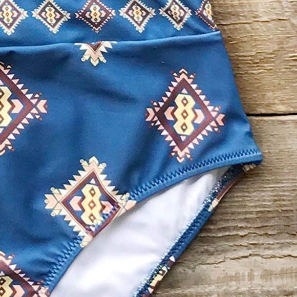 Cupshe Sunny Days Lined Bikini Bottoms - Picture 4 of 11